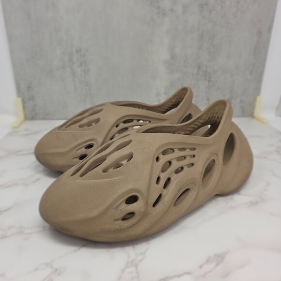 Yeezy Foam Runner Size 10 - Picture 7 of 8